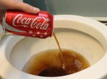 She-Poured-Some-Coke-Drink-Into-The-Toilet