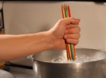 I-Didn’t-Know-Why-Colored-Pencils-Were-Thrown-Into-Boiling-Water
