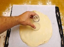 Is-Preparing-Bread-This-Easy,-Watching-This-Makes-Me-Drool