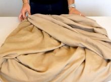 Within-30-Seconds-He-Is-Able-To-Fold-Some-Fitted-Sheet