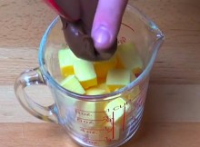 Putting-Only-Two-Ingredients-Into-The-Microwave-Is-Capable-Of-This