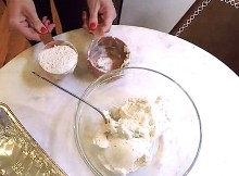 This Lady Puts Ice Cream In The Oven