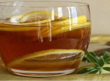 Warm-Water-With-Honey-And-Lemon