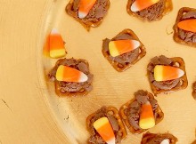 candy-corn-pretzels
