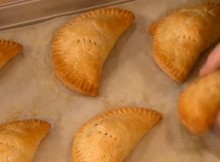 TrayofThanksgivingHandPies