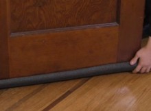 UnderDoorBlockerPic