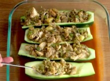 chicken-enchilada-zucchini-boats