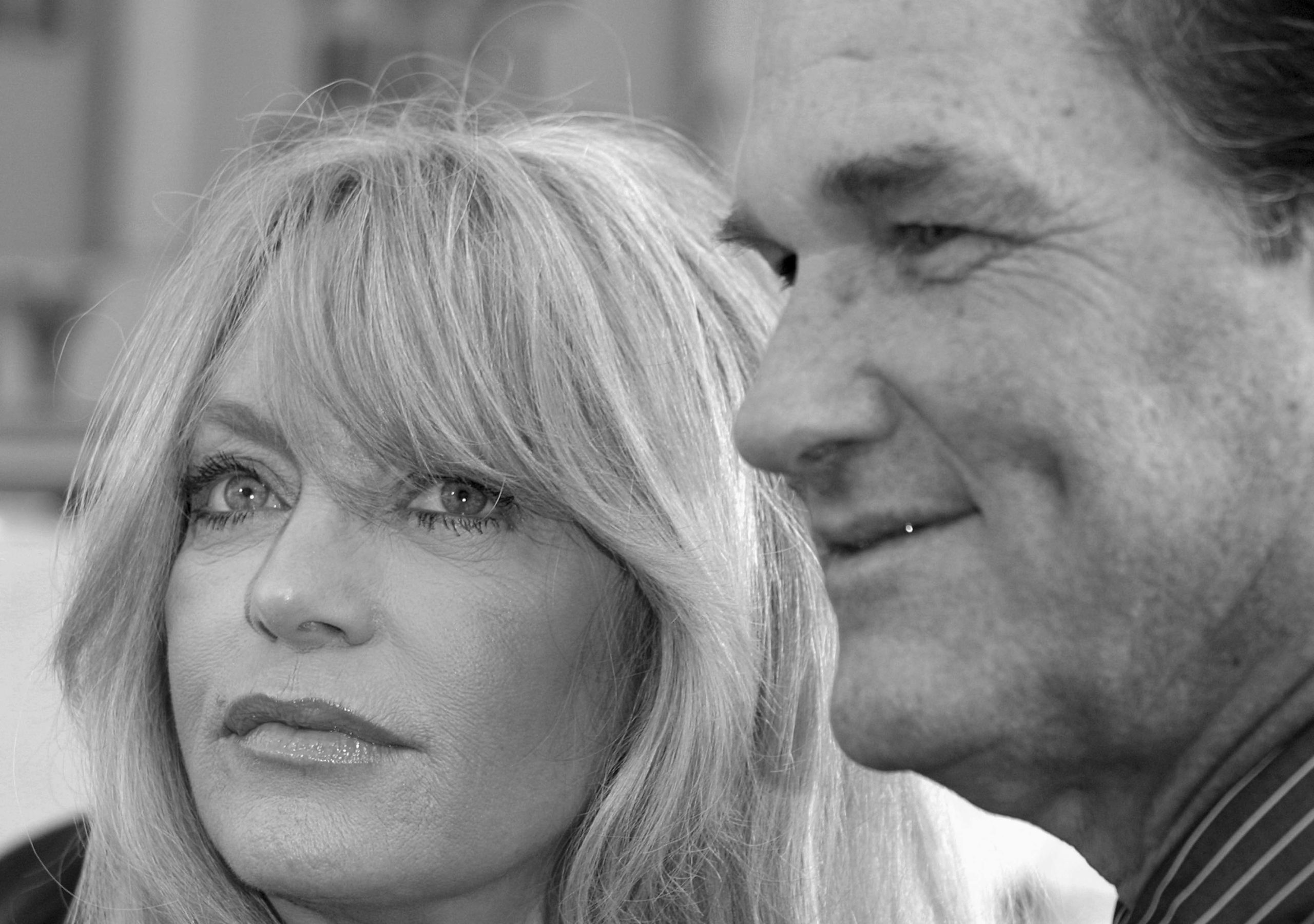 1683157345-6137-goldiehawn1-scaled