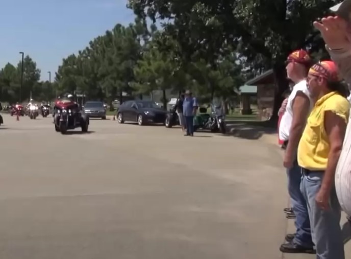 1684678603-1468-marines-remains-ups-box-3